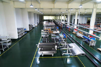 國內最長電腦橫機總裝生產流水線正式投產